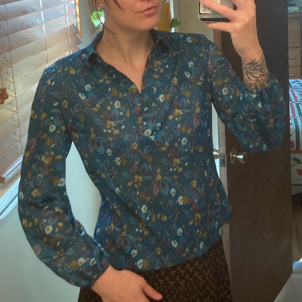 70’s collared blouse - Picture 8 of 8